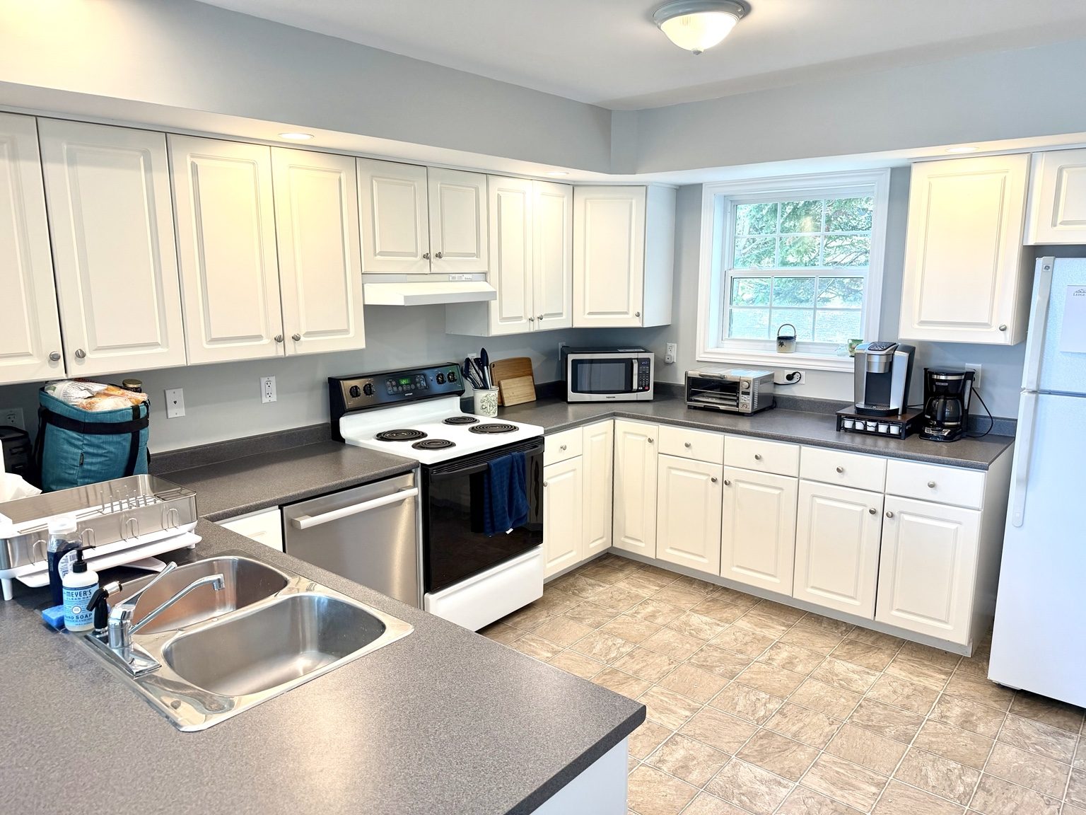 Kitchen at Ledge & Tide